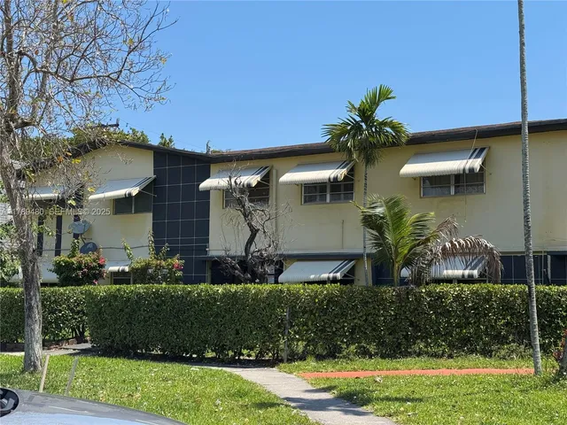 2-bedroom home at 17051 NE 23rd Avenue #1J, North Miami Beach