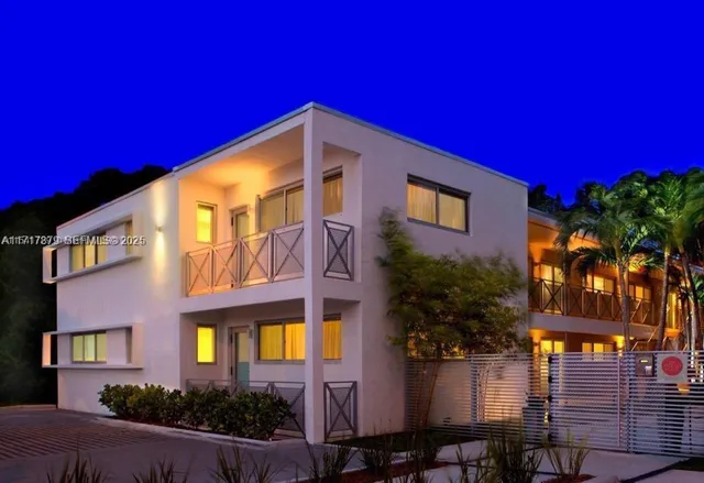 2-bedroom home at 1816 Meridian Avenue #4, Miami Beach