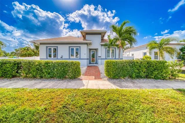 3-bedroom home at 207 SW 11th Street, Dania Beach
