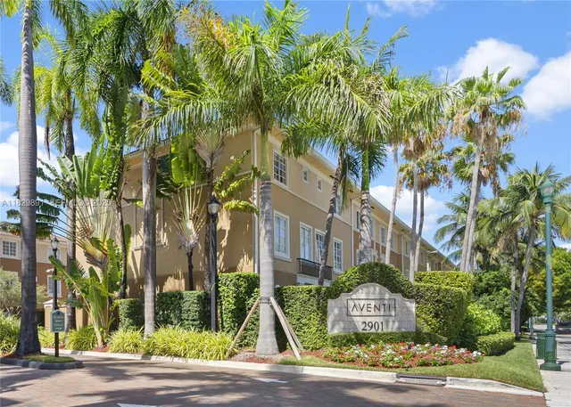 2-bedroom home at 2811 NE 185th Street #804, Aventura