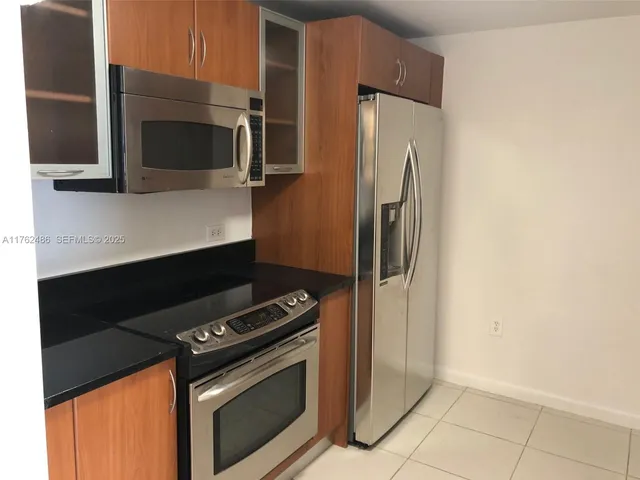 2-bedroom home at 2775 NE 187th Street #527, Aventura