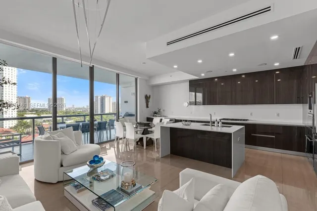 3-bedroom home at 3250 NE 188th Street #904, Aventura