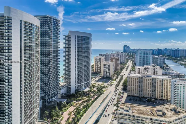 1-bedroom home at 1830 S Ocean Drive #3707, Hallandale Beach