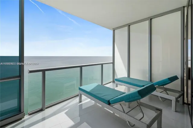 1-bedroom home at 17121 Collins Avenue #1703, Sunny Isles Beach