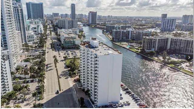 1-bedroom home at 3000 S Ocean Drive #1012, Hollywood