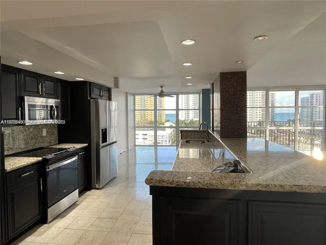 2-bedroom home at 1000 Parkview Drive #920, Hallandale Beach