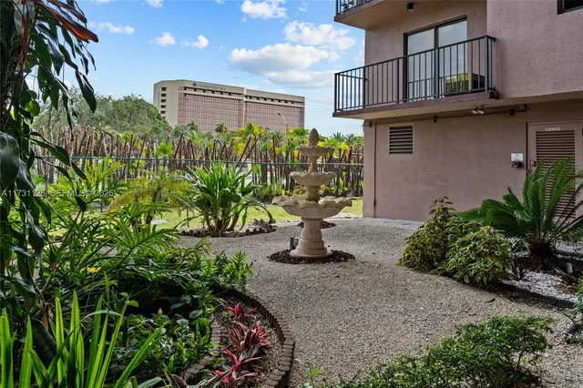 2-bedroom home at 605 NW 72nd Avenue #406, Miami