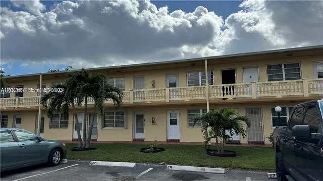 2-bedroom home at 160 NE 203rd Terrace #18, Miami Gardens
