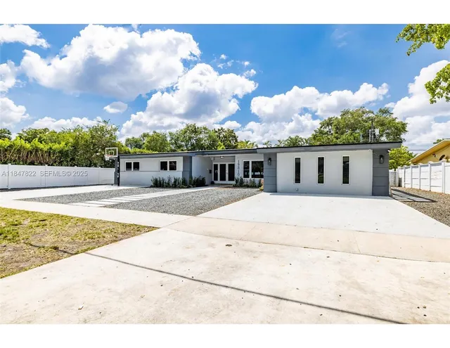 5-bedroom home at 19810 NE 22nd Avenue, Miami