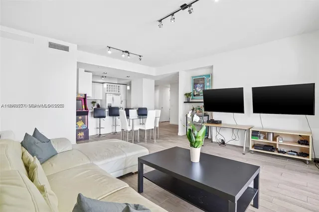 3-bedroom home at 999 SW 1st Avenue #2717, Miami