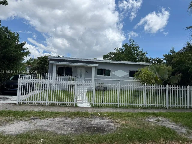 3-bedroom home at 985 NE 146th Street, North Miami