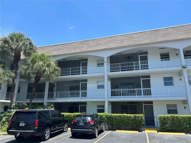 2-bedroom home at 501 Blue Heron Drive #110-A, Hallandale Beach