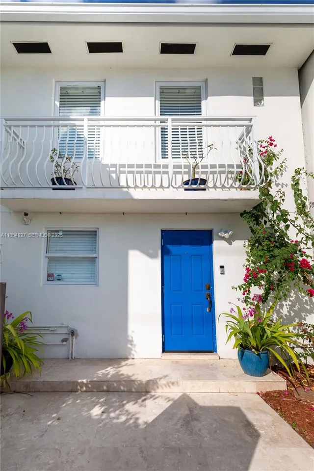2-bedroom home at 2035 NE 123rd Street, North Miami