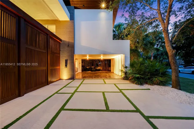 5-bedroom home at 545 Sabal Palm, Key Biscayne