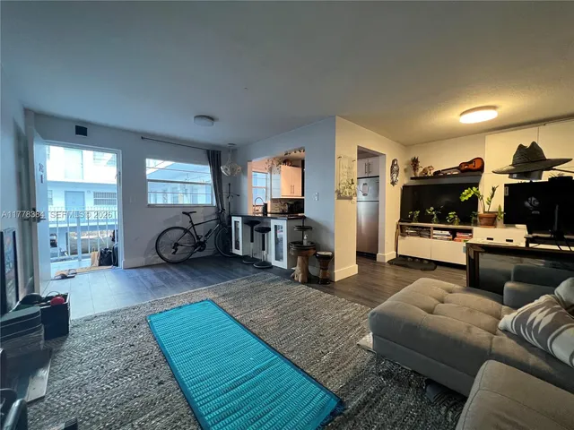 1-bedroom home at 221 Meridian Avenue #206, Miami Beach