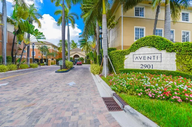 3-bedroom home at 2811 NE 185th Street #801, Aventura