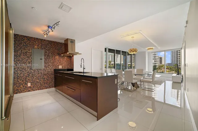 2-bedroom home at 495 Brickell Avenue #402, Miami