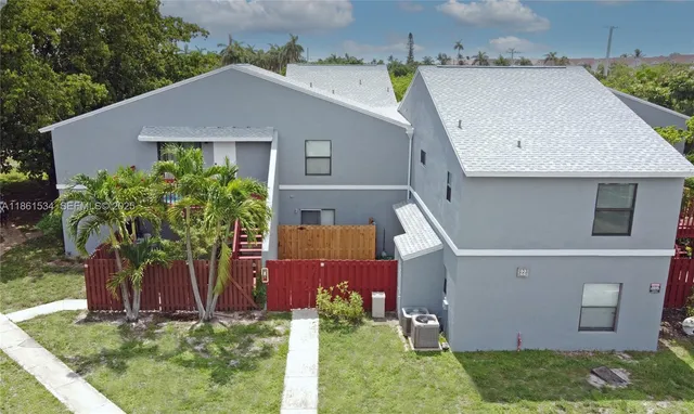 2-bedroom home at 22 Crossings Circle E #E, Boynton Beach