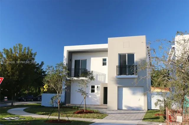 4-bedroom home at 900 SW 24th Road, Miami