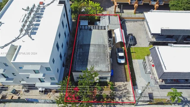 3-bedroom home at 520 SW 11th Avenue, Miami