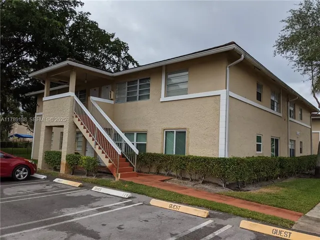 2-bedroom home at 10192 Twin Lakes Drive #14F, Coral Springs