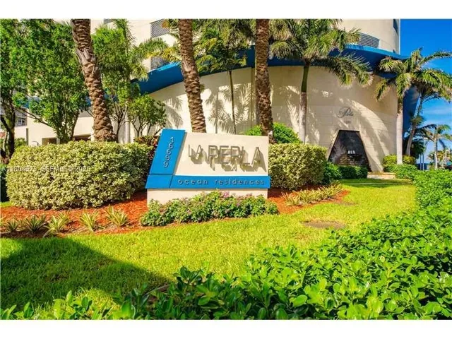 2-bedroom home at 16699 Collins Avenue #3601, Sunny Isles Beach