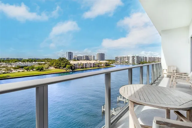 1-bedroom home at 4010 S Ocean Drive #R406, Hollywood