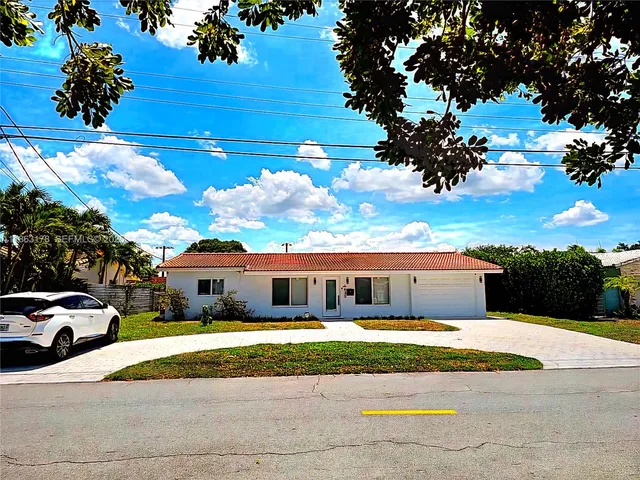 3-bedroom home at 1430 NE 53rd Court, Fort Lauderdale