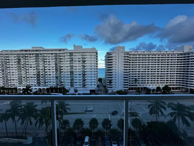 2-bedroom home at 5600 Collins Avenue #11W, Miami Beach