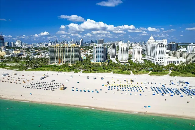 3-bedroom home at 1500 Ocean Drive #1003, Miami Beach