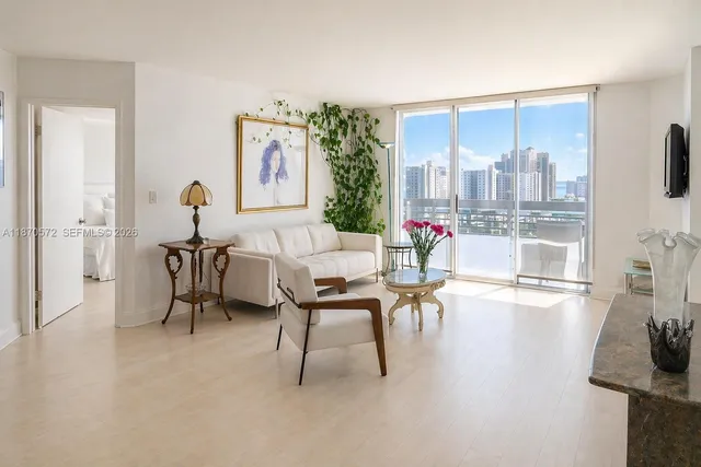 2-bedroom home at 19101 NE 36th Court #1411, Aventura
