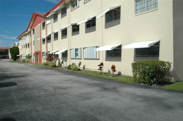2-bedroom home at 5300 Washington Street #Q307, Hollywood