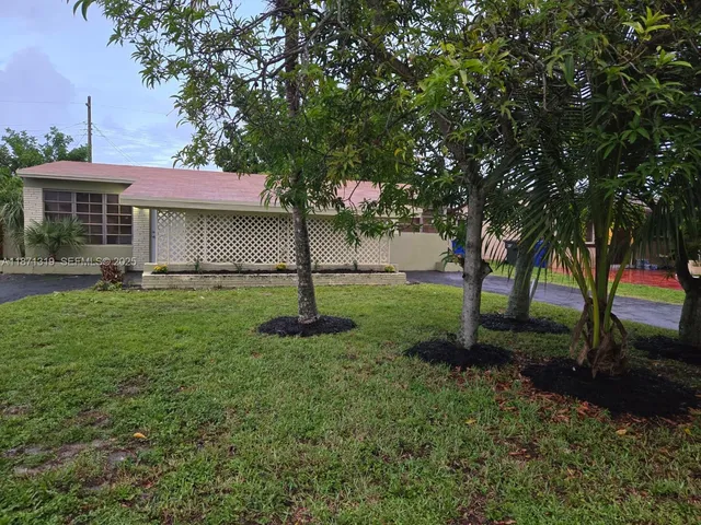 3-bedroom home at 6751 Meade Street, Hollywood