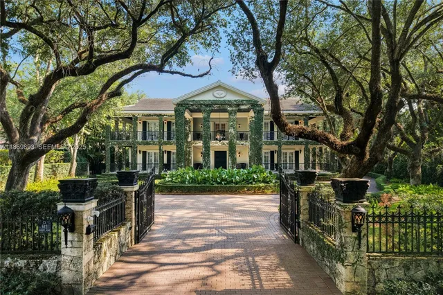6-bedroom home at 612 Sunset Drive, Coral Gables