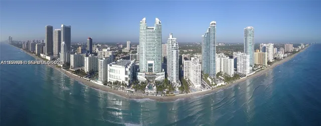 1-bedroom home at 1000 Parkview Drive #805, Hallandale Beach