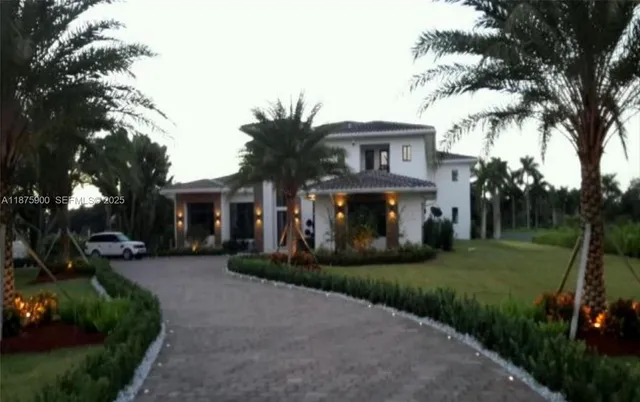 6-bedroom home at 4650 SW 126th Avenue, Southwest Ranches