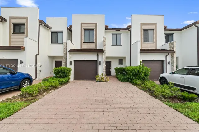 3-bedroom home at 403 NE 212th Street, Miami