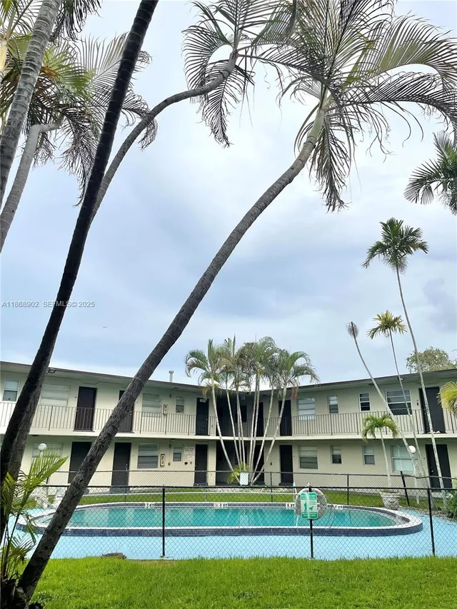 1-bedroom home at 3901 SW 112th Avenue #46, Miami