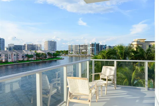 2-bedroom home at 4010 S Ocean Drive #R302, Hollywood