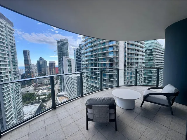 3-bedroom home at 1000 Brickell Plaza #3302, Miami
