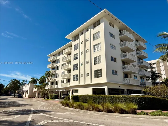 1-bedroom home at 4142 N Jefferson Avenue #4D, Miami Beach