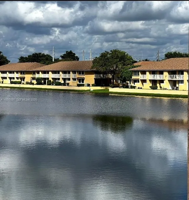 2-bedroom home at 415 NW 210th Street #206, Miami Gardens