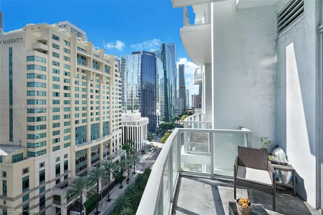 1-bedroom home at 1060 Brickell Avenue #1203, Miami