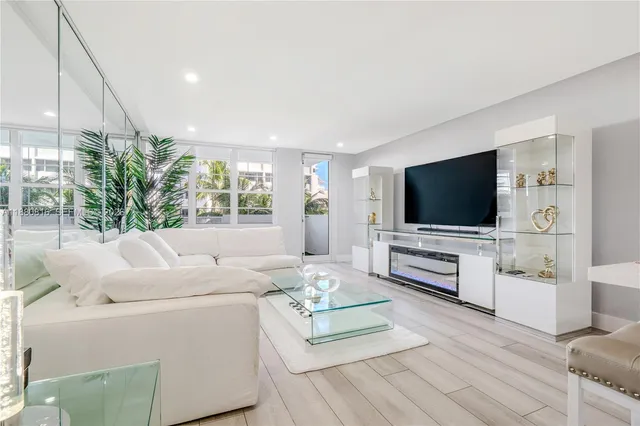 1-bedroom home at 100 Lincoln Road #323, Miami Beach