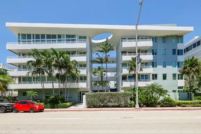 2-bedroom home at 7800 Collins Avenue #203, Miami Beach
