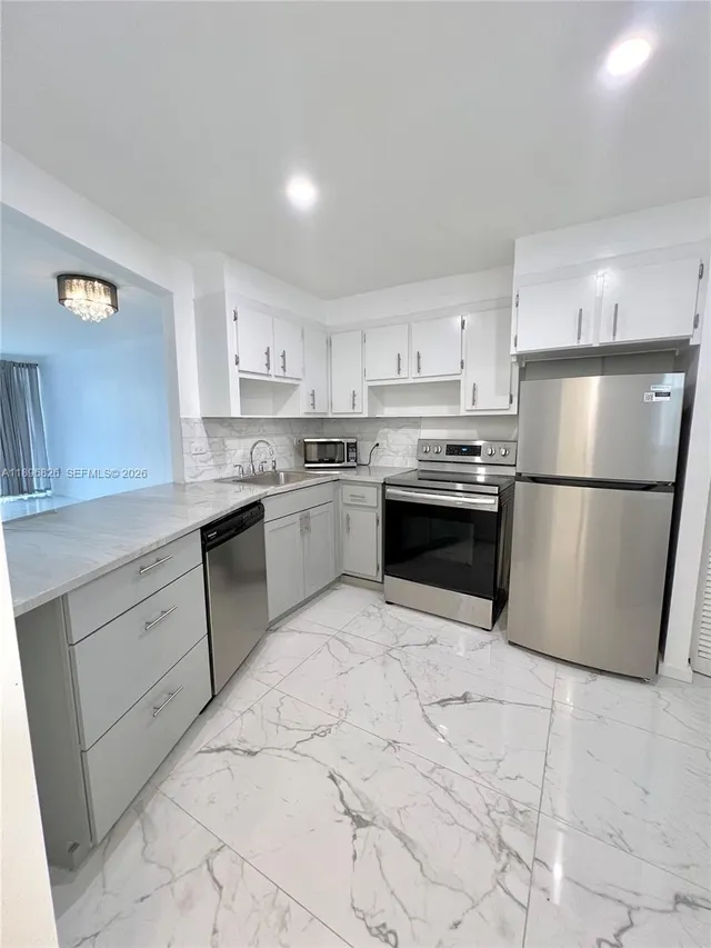 1-bedroom home at 1710 NE 191st Street #3073, Miami