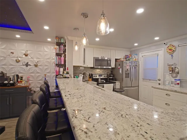 2-bedroom home at 420 NE 12th Avenue #401, Hallandale Beach