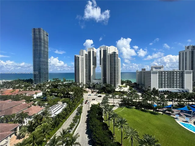 2-bedroom home at 19370 Collins Avenue #1427, Sunny Isles Beach