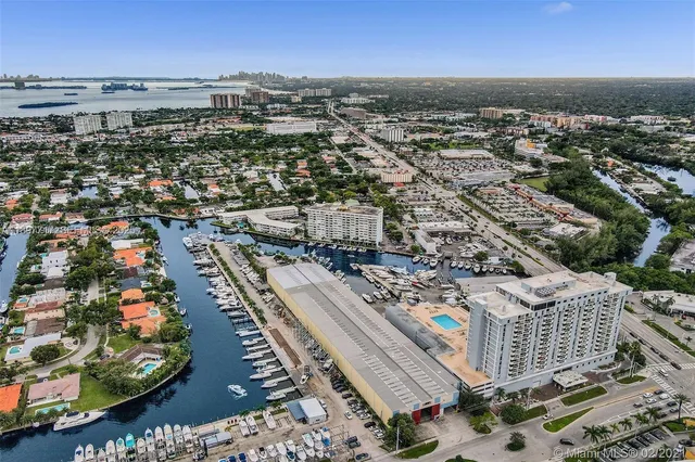 1-bedroom home at 13499 Biscayne Boulevard #811, North Miami