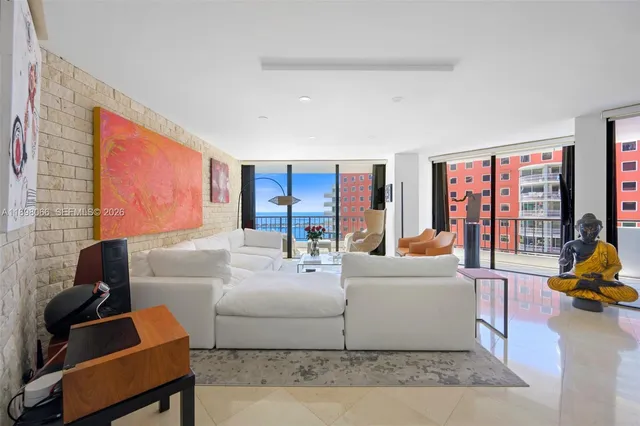 3-bedroom home at 1581 Brickell Avenue #2005, Miami